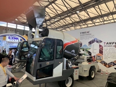 小型裝載機的日常檢查和保養(yǎng)